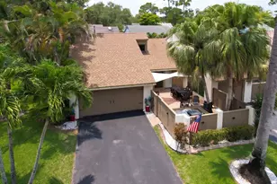 12600 Shady Pines Ct, Wellington, FL 33414 - Photo 2