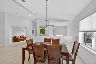 7910 Laina Ln, Boynton Beach, FL 33437 - Photo 8