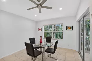 7910 Laina Ln, Boynton Beach, FL 33437 - Photo 14