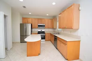 12693 NW 7th St, Coral Springs, FL 33071 - Photo 8