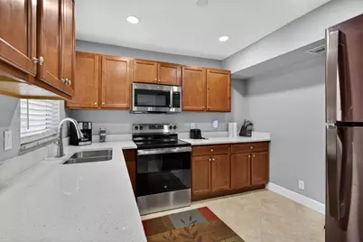 2004 SW Natura Boulevard #D, Deerfield Beach, FL 33441 - Photo 10
