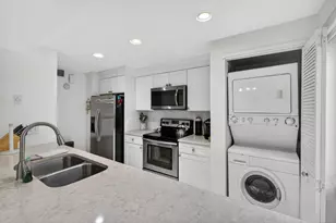 611 Brackenwood Cove, Palm Beach Gardens, FL 33418 - Photo 12
