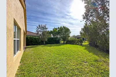 11329 SW Birch Tree Circle, Port Saint Lucie, FL 34987 - Photo 34