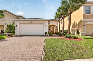 2415 NW Padova St, Port Saint Lucie, FL 34986 - Photo 2