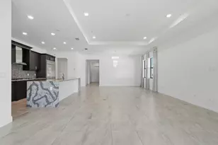 11760 Bayview Cir, Parkland, FL 33076 - Photo 4