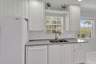 10882 SW Dardanelle Dr, Port Saint Lucie, FL 34987 - Photo 6