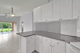 10882 SW Dardanelle Dr, Port Saint Lucie, FL 34987 - Photo 10