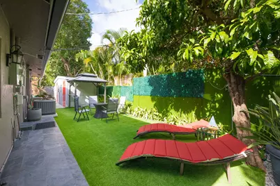 1425 NE 26th Drive #1-2, Wilton Manors, FL 33334 - Photo 16