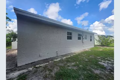 942 NW 12th Street, Fort Lauderdale, FL 33311 - Photo 4