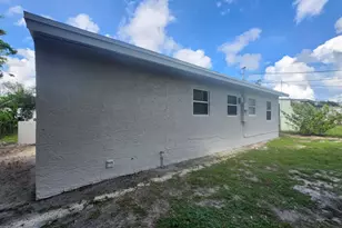 942 NW 12th St, Fort Lauderdale, FL 33311 - Photo 4