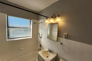 942 NW 12th St, Fort Lauderdale, FL 33311 - Photo 16