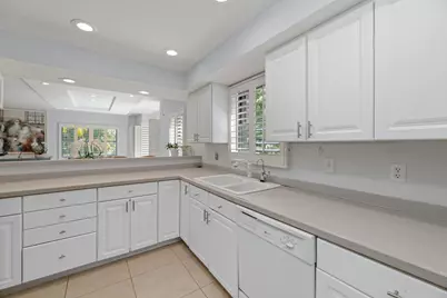 13362 Polo Road W #B102, Wellington, FL 33414 - Photo 6