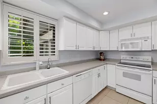 13362 Polo Rd W, Wellington, FL 33414 - Photo 6