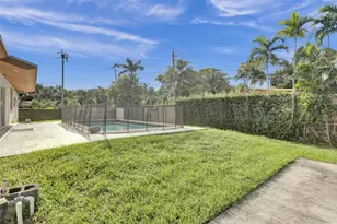 30 NE 139th St, Miami, FL 33161 - Photo 50