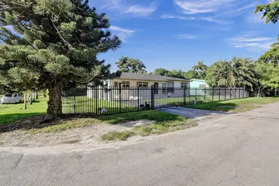 30 NE 139th Street, Miami, FL 33161 - Photo 2