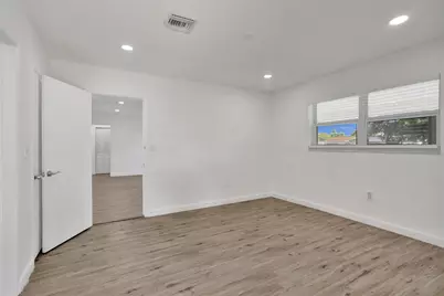 30 NE 139th Street, Miami, FL 33161 - Photo 26