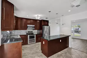 30 NE 139th St, Miami, FL 33161 - Photo 18