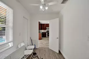 30 NE 139th St, Miami, FL 33161 - Photo 46