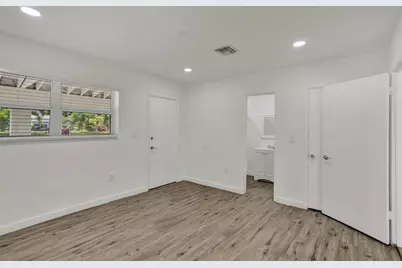 30 NE 139th Street, Miami, FL 33161 - Photo 24