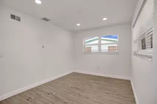 30 NE 139th St, Miami, FL 33161 - Photo 34