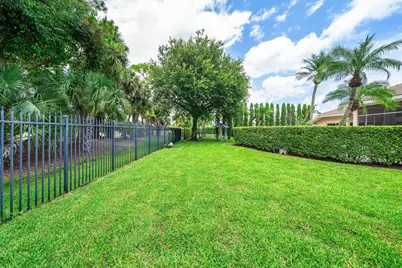 1697 Mayacoo Lakes Boulevard, West Palm Beach, FL 33411 - Photo 52