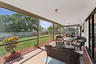 2526 SE Perugia St, Port Saint Lucie, FL 34952 - Photo 30