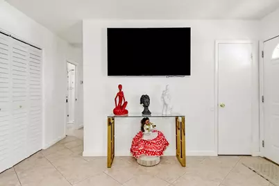 220 Davis Road, Palm Springs, FL 33461 - Photo 8