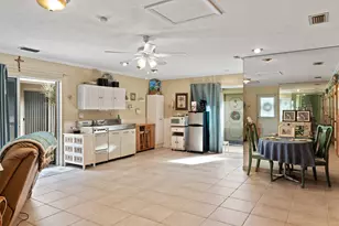 2016 Joy-Rene Ln, North Palm Beach, FL 33408 - Photo 18