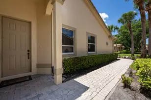 7078 Torrey Pines Cir, Port Saint Lucie, FL 34986 - Photo 4