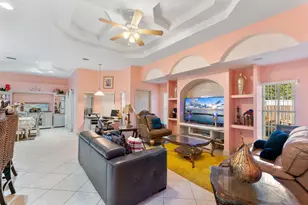 534 SW Halifax Ave, Port Saint Lucie, FL 34953 - Photo 8