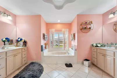 534 SW Halifax Avenue, Port Saint Lucie, FL 34953 - Photo 18