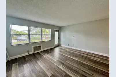 360 Camden P #360, West Palm Beach, FL 33417 - Photo 2