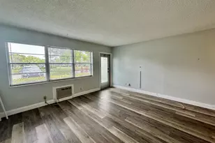 360 Camden P, West Palm Beach, FL 33417 - Photo 2