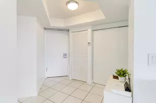 20185 E Country Club Dr, Miami, FL 33180 - Photo 12