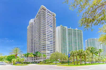 20185 E Country Club Drive #2006, Miami, FL 33180 - Photo 1