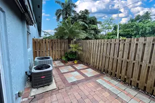 1460 NE 18th St, Fort Lauderdale, FL 33305 - Photo 14