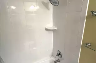 1460 NE 18th St, Fort Lauderdale, FL 33305 - Photo 32