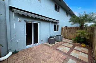 1460 NE 18th St, Fort Lauderdale, FL 33305 - Photo 14