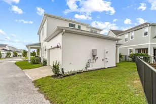 690 SW Backus Ln, Palm City, FL 34990 - Photo 12