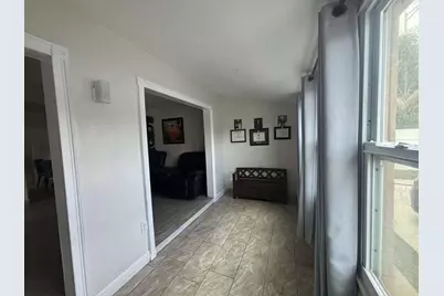 750 NE 4th Place, Hialeah, FL 33010 - Photo 6