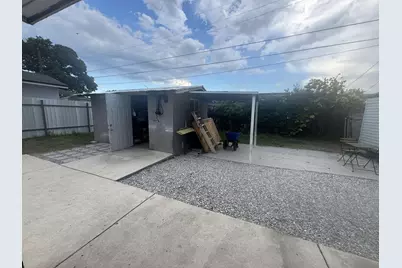 750 NE 4th Place, Hialeah, FL 33010 - Photo 4