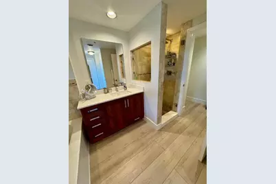 110 N Federal #918, Fort Lauderdale, FL 33301 - Photo 12