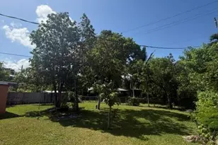 648 NE 139th St, North Miami, FL 33161 - Photo 2