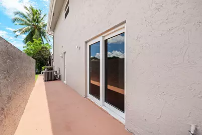 9410 Sea Turtle Manor, Plantation, FL 33324 - Photo 30
