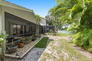 608 Northshore Dr, Deerfield Beach, FL 33442 - Photo 20