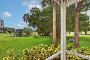 3520 Oaks Way, Pompano Beach, FL 33069 - Photo 4