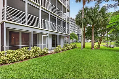 3520 Oaks Way #110, Pompano Beach, FL 33069 - Photo 40