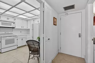 3900 Galt Ocean Drive #1814, Fort Lauderdale, FL 33308 - Photo 10