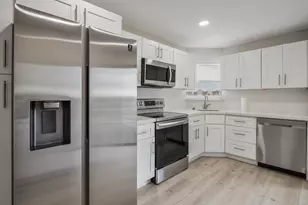 3590 Via Poinciana, Lake Worth, FL 33467 - Photo 2