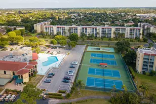 3590 Via Poinciana, Lake Worth, FL 33467 - Photo 24
